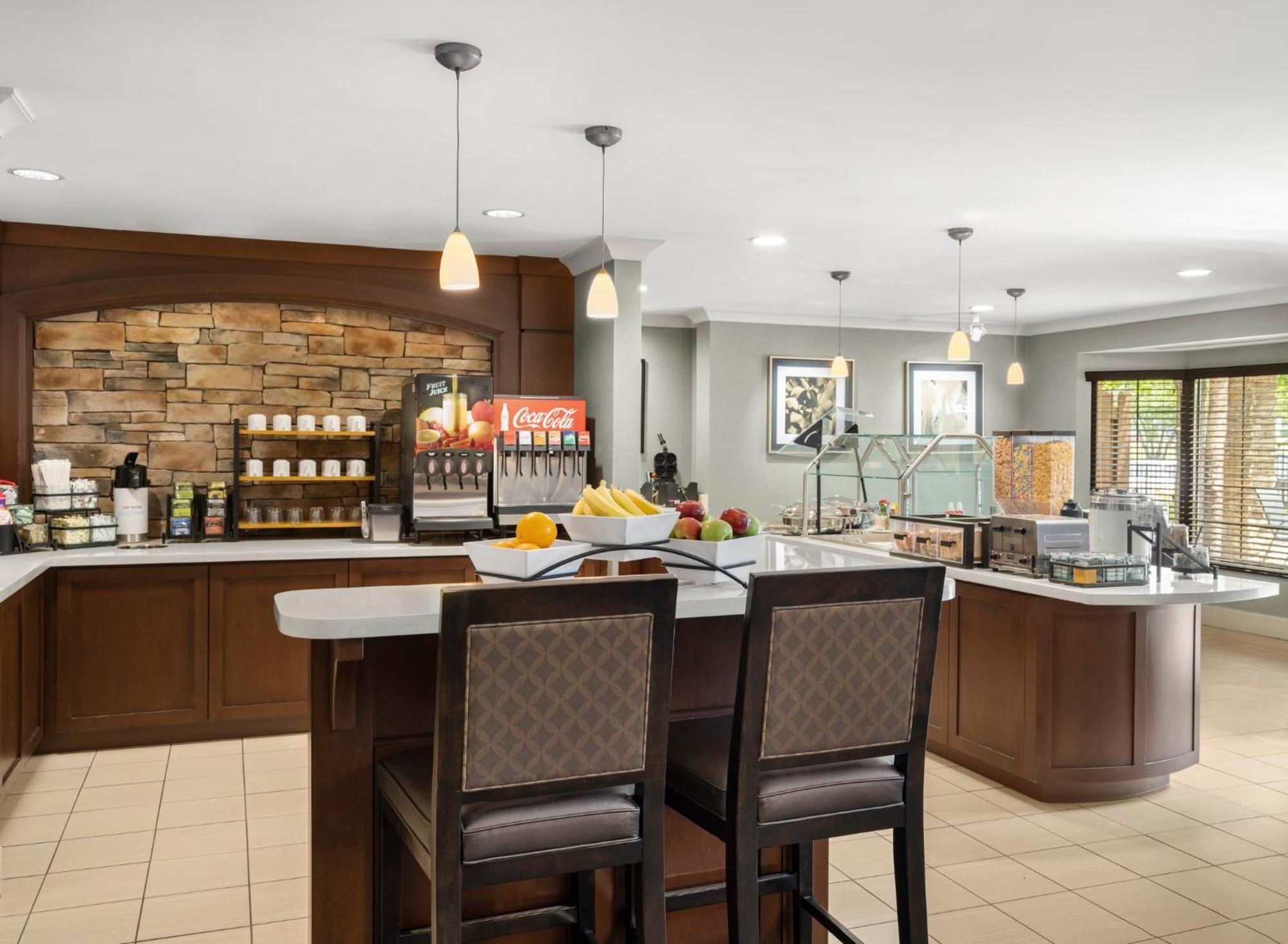 Staybridge Suites Indianapolis-Airport By Ihg 普兰菲尔德 外观 照片