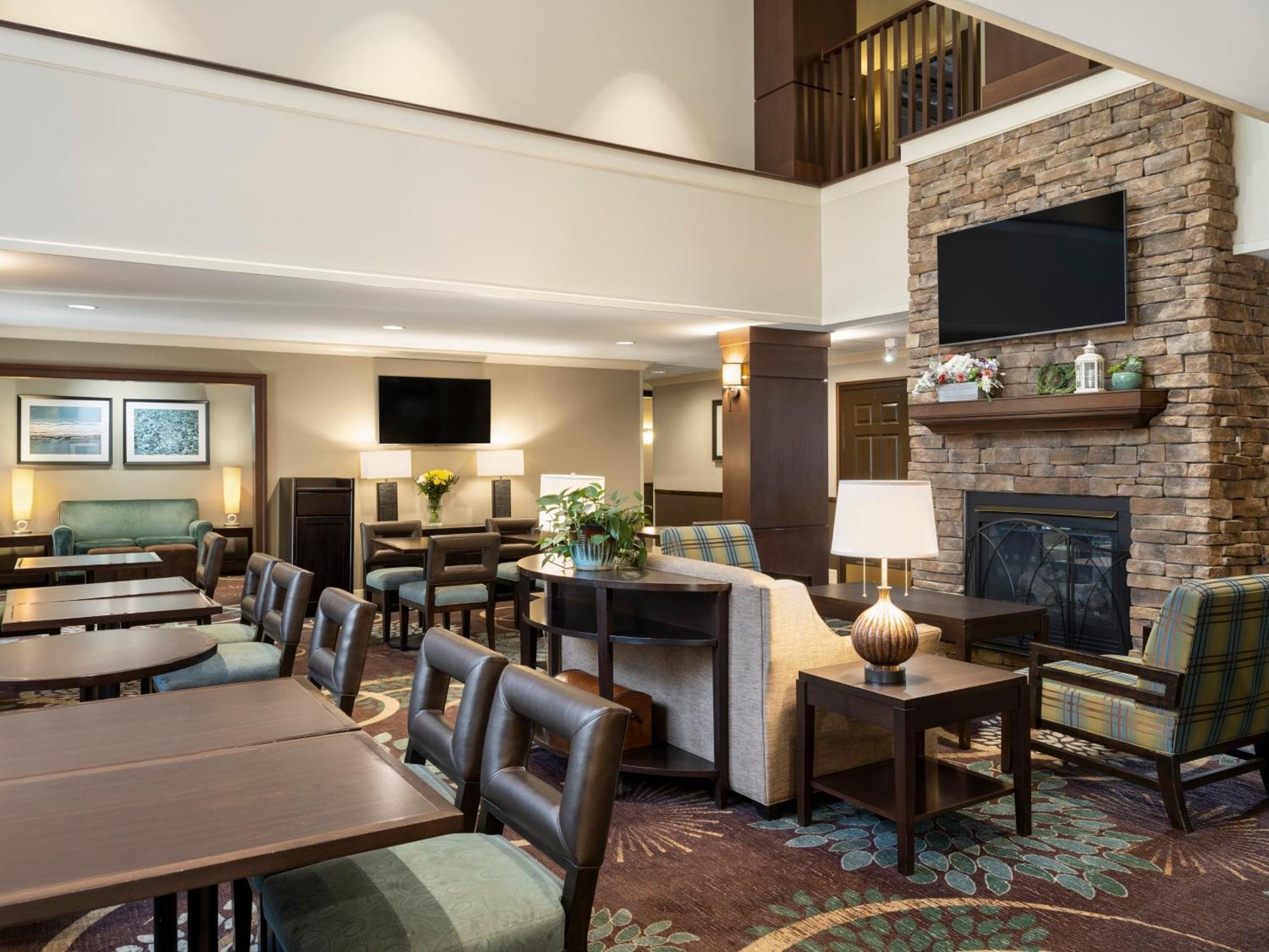 Staybridge Suites Indianapolis-Airport By Ihg 普兰菲尔德 外观 照片