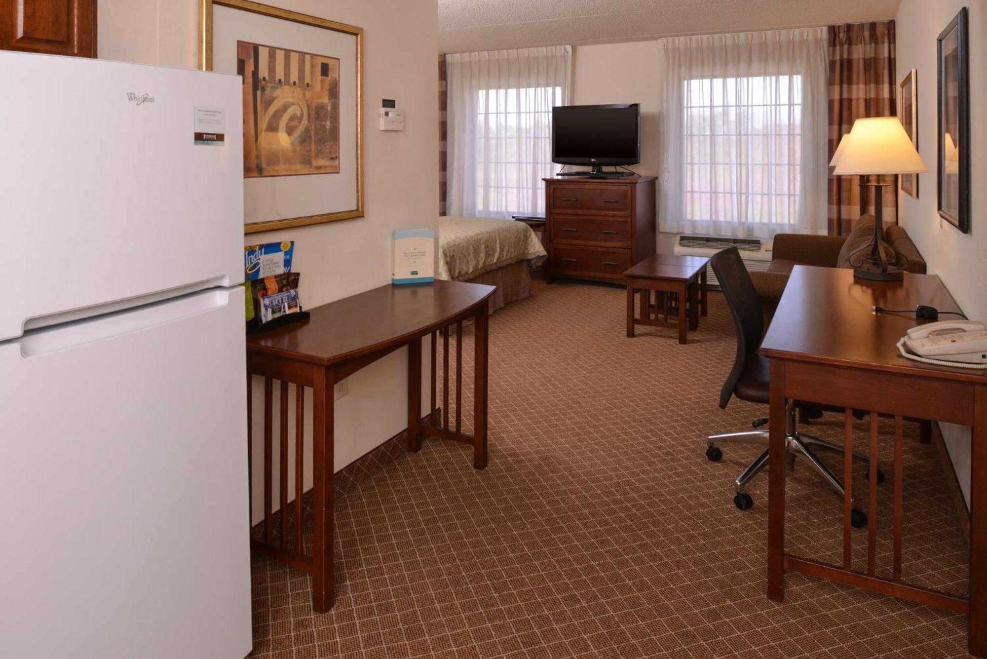 Staybridge Suites Indianapolis-Airport By Ihg 普兰菲尔德 外观 照片