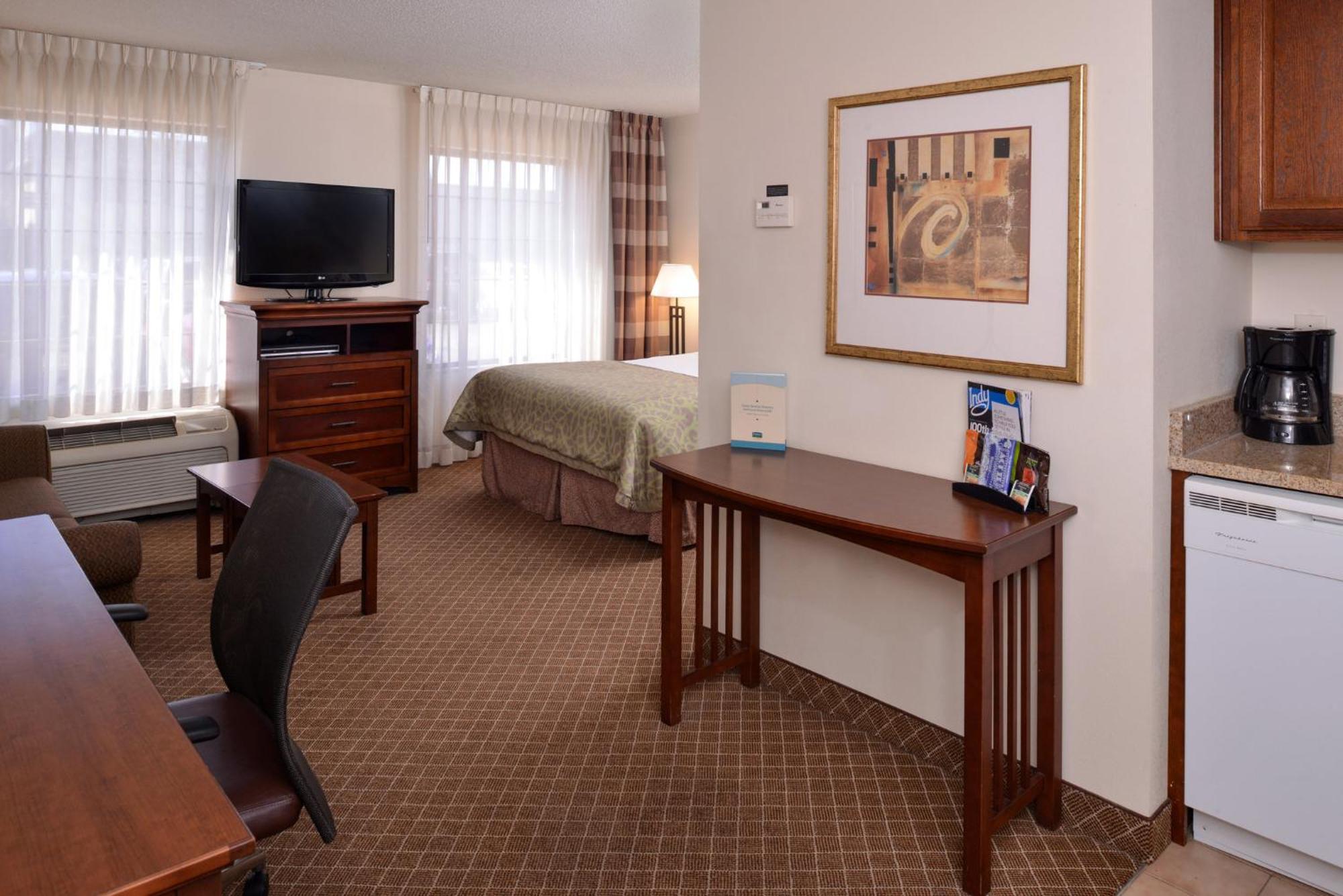 Staybridge Suites Indianapolis-Airport By Ihg 普兰菲尔德 外观 照片